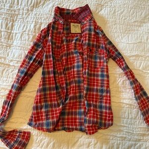 Abercrombie & Fitch XS long sleeve red button up 🌹